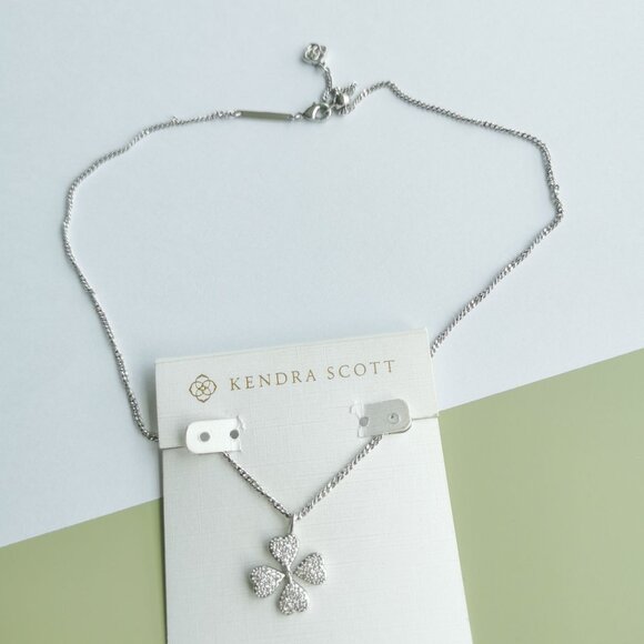 Kendra Scott Clover White Crystal Short Pendant Necklace in Silver - Picture 2 of 4